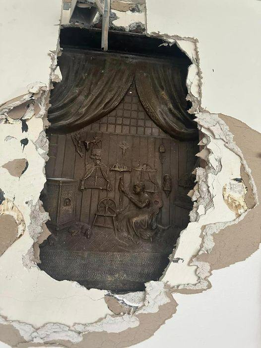 Incredible Find During Home Renovation Reveals Past Era Relic